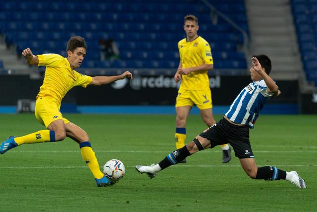组图：世界杯-西班牙2-0法国 亚马尔少年意气